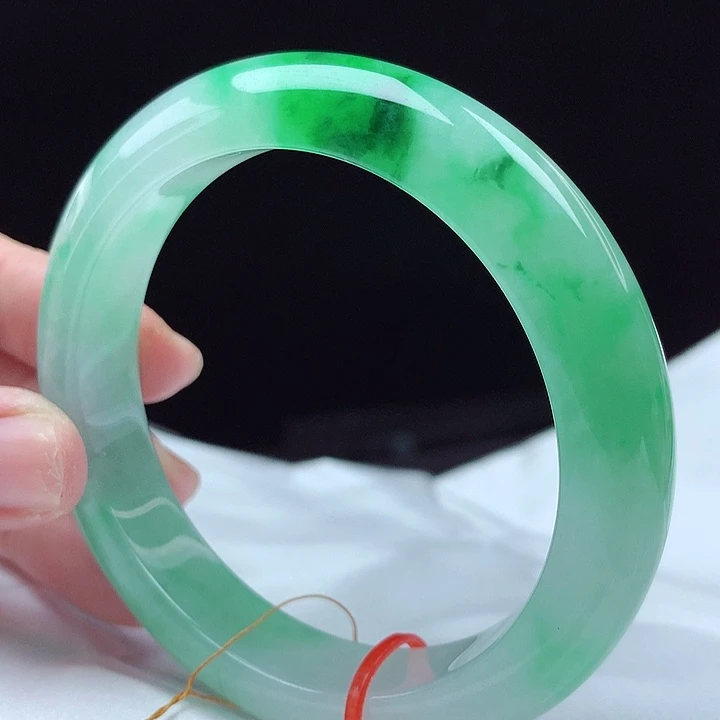 翡翠未镶嵌手镯56圈4479