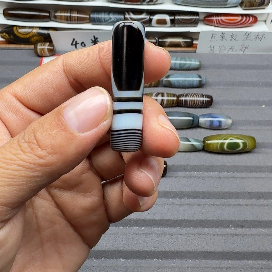 钮***财玛瑙/玉髓合金珠宝半成品