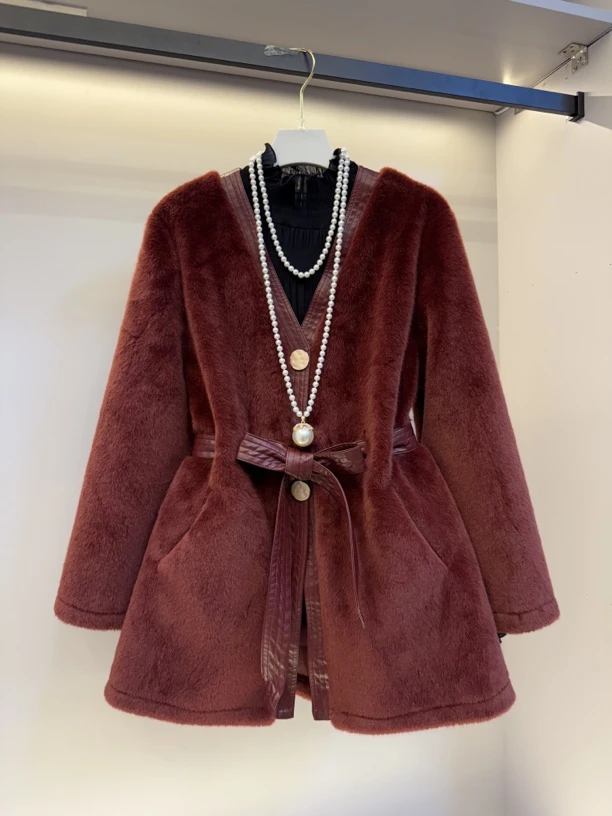 欧货大码女装气质收腰款高级感时尚外套(衣长75)