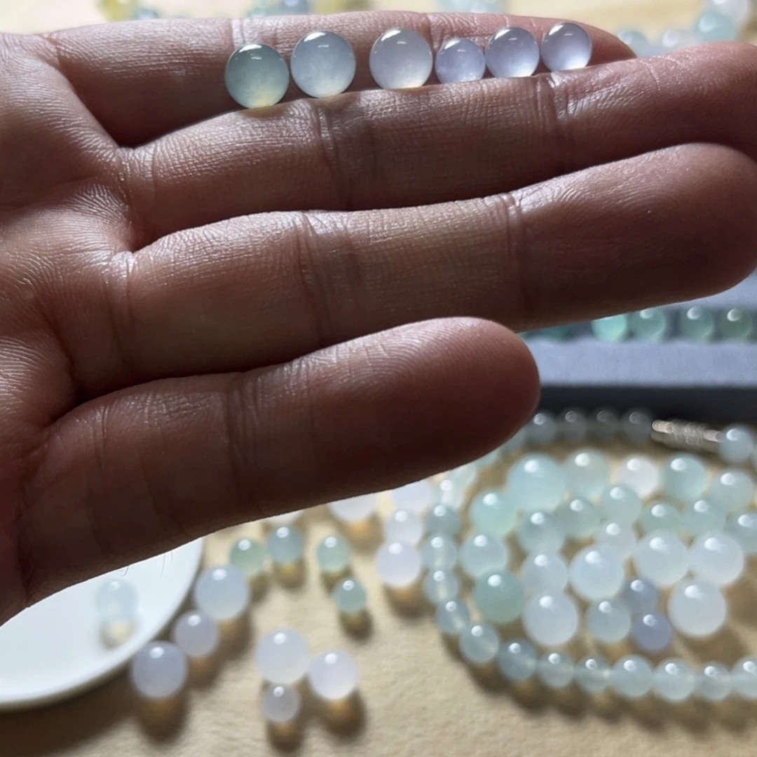 小***南定制翡翠未镶嵌翡翠散珠
