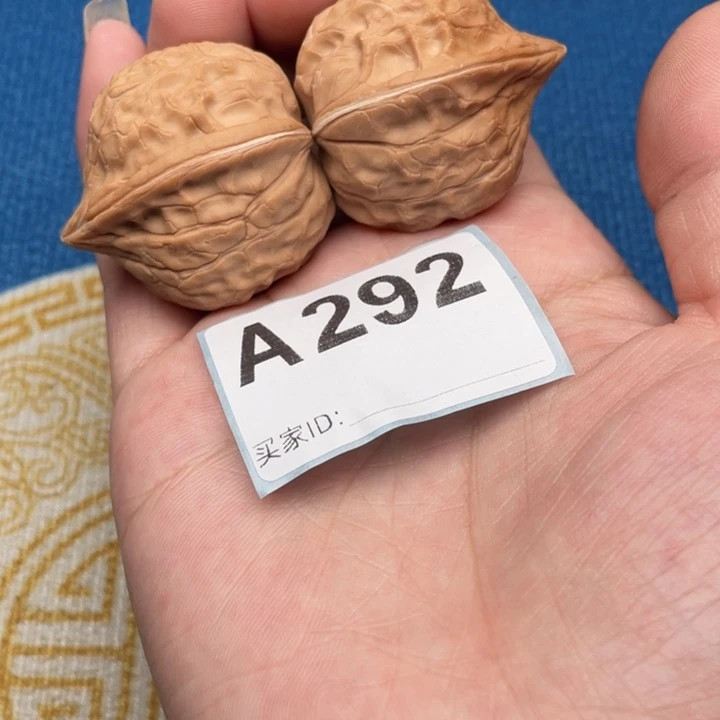 文玩核桃吊坠核桃