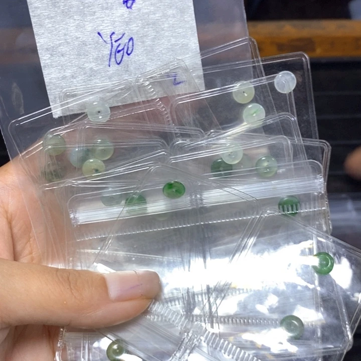 定制翡翠未镶嵌琉*月