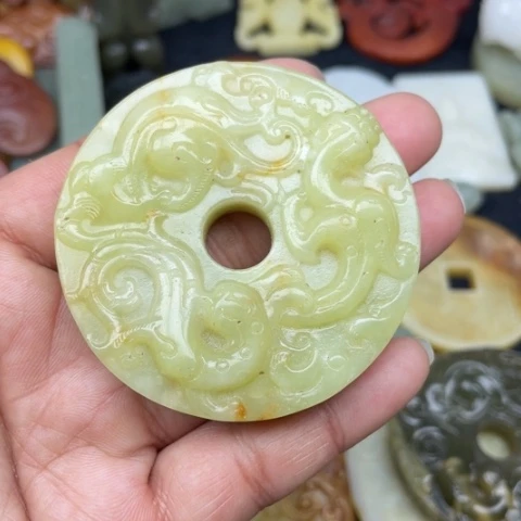 蛇纹石玉颈饰未镶嵌57