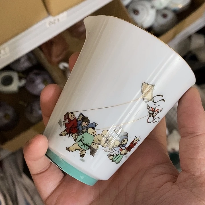 陶瓷艺术品及陶瓷壶
