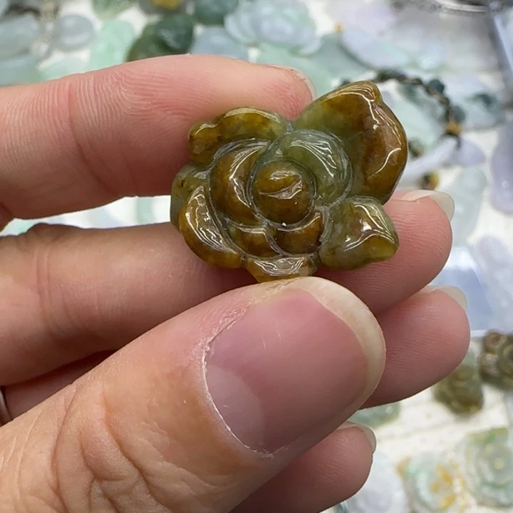 翡翠未镶嵌手链花花