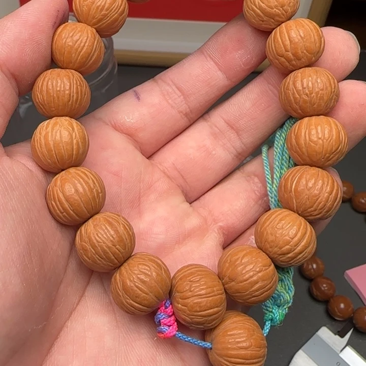 文玩核桃吊坠猴头