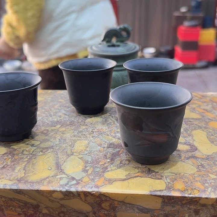 建水紫陶杯子四个…………