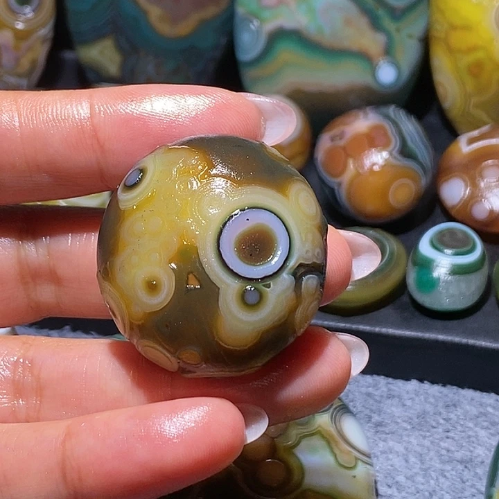 玛瑙/玉髓未镶嵌珠宝奇石71