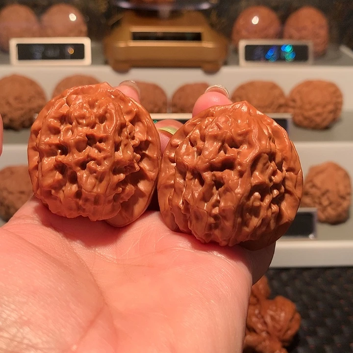 蛋***饭文玩核桃把件核欢