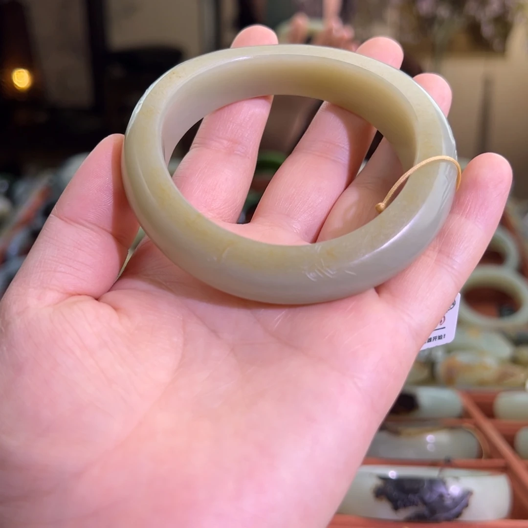 和田玉（子料）未镶嵌手镯