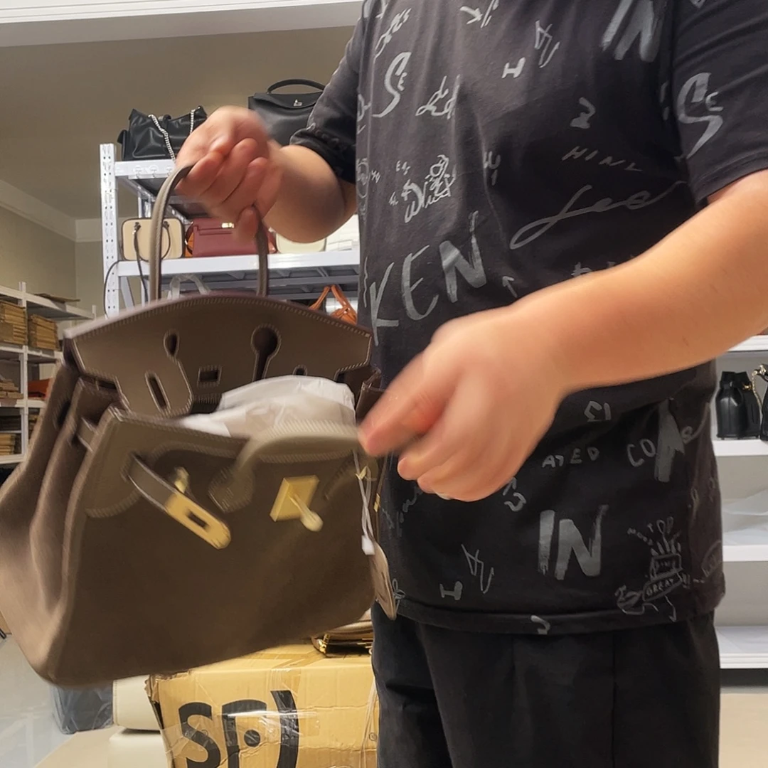 奶***女蚕丝哈哈哈哈哈哈哈哈哈哈哈哈哈