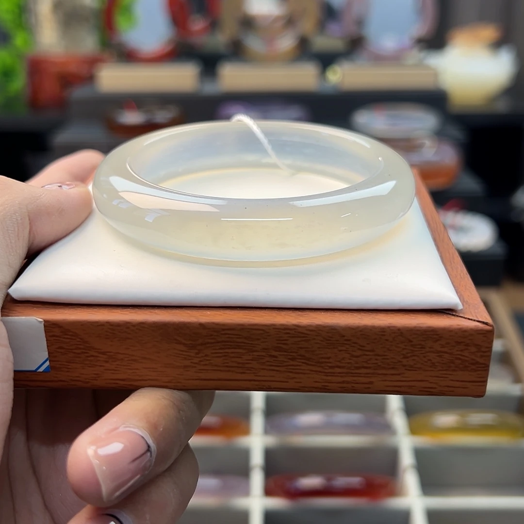 玛瑙/玉髓未镶嵌手镯