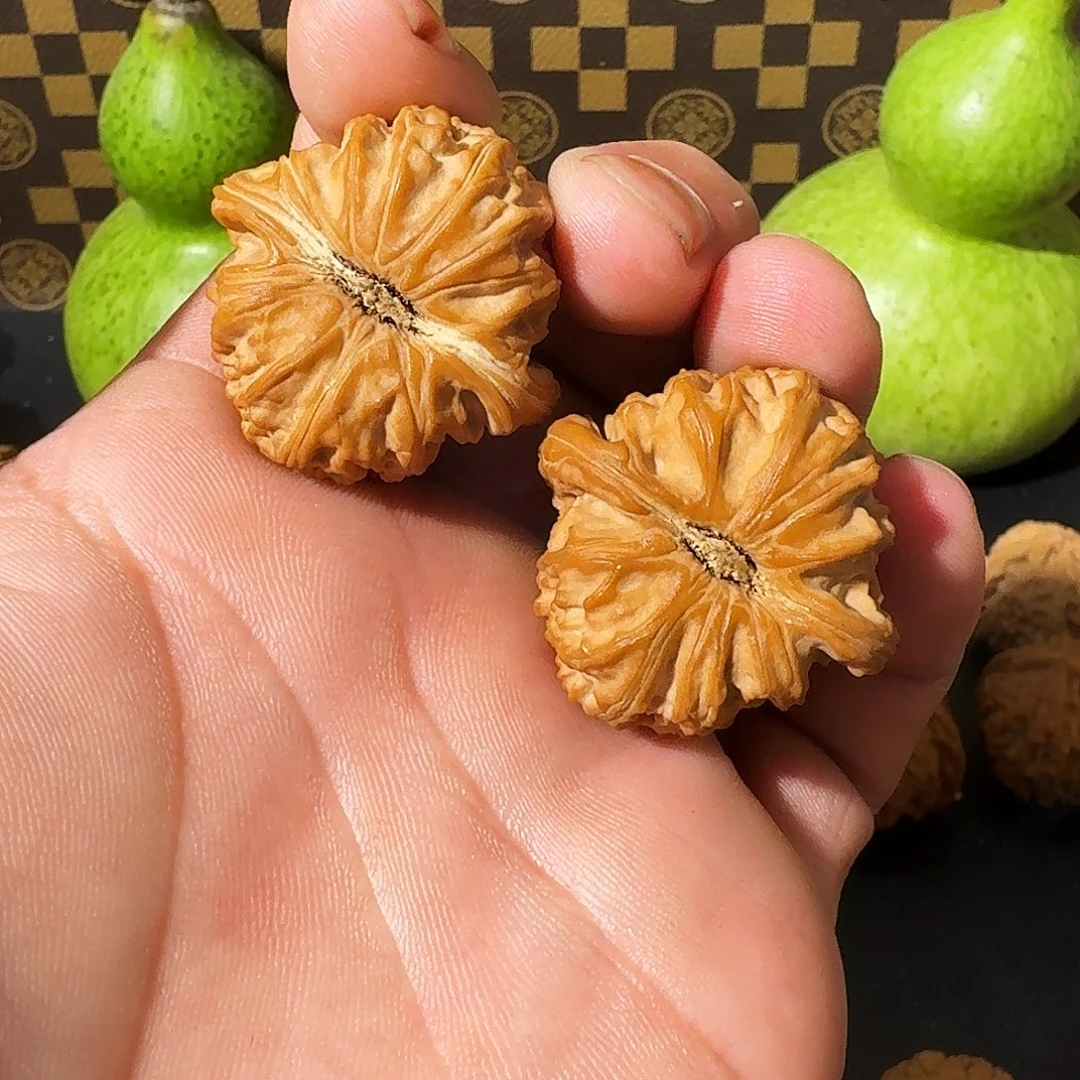高****吊坠文玩核桃白狮子
