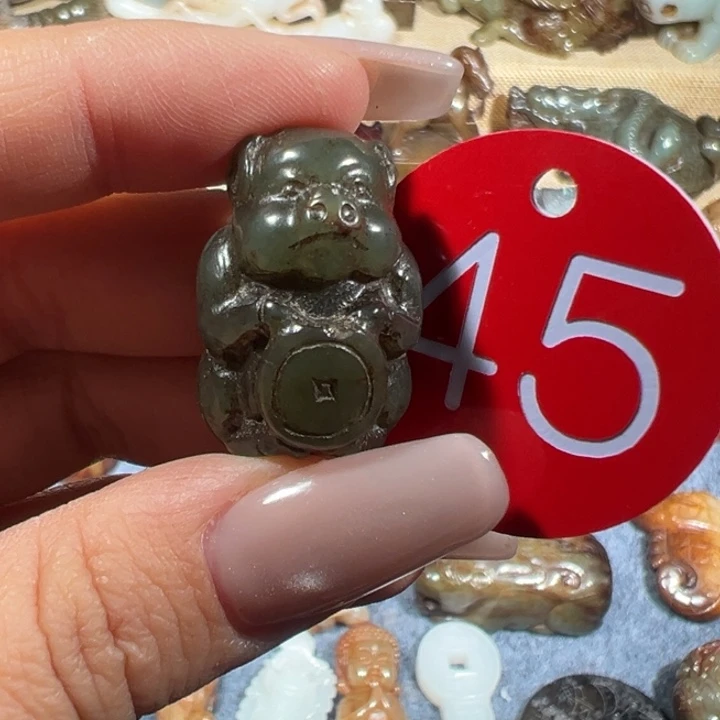 和田玉未镶嵌挂件