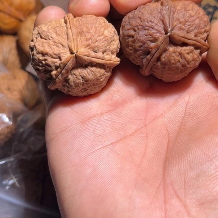 文玩核桃吊坠滇西90