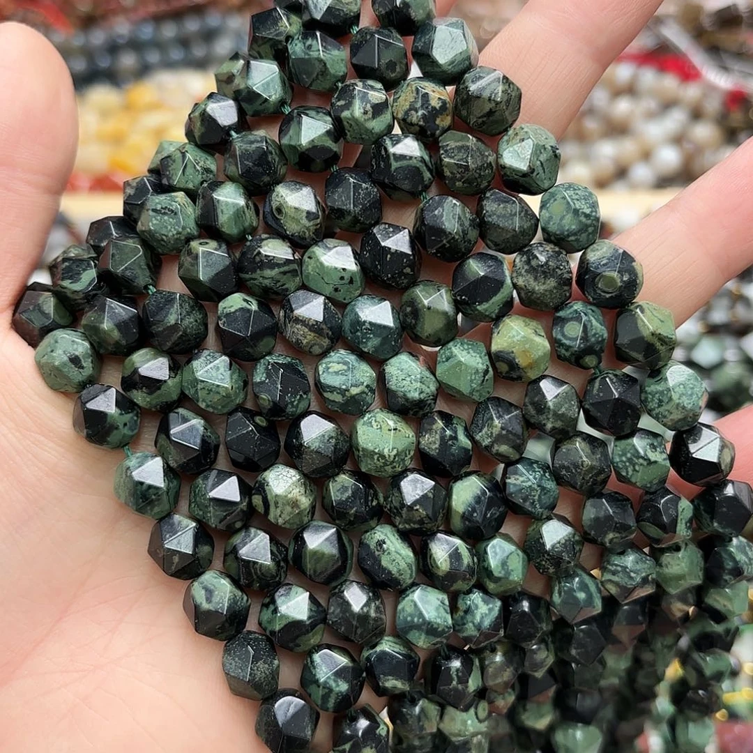 玛瑙/玉髓未镶嵌珠宝半成品卡十雀仔石切角一条