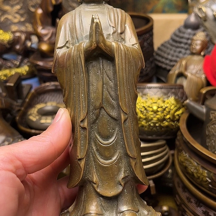 精美铜器批发档口