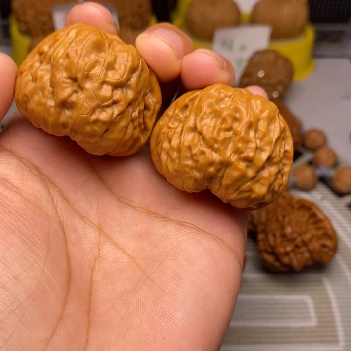 文玩核桃把件蛤蟆头