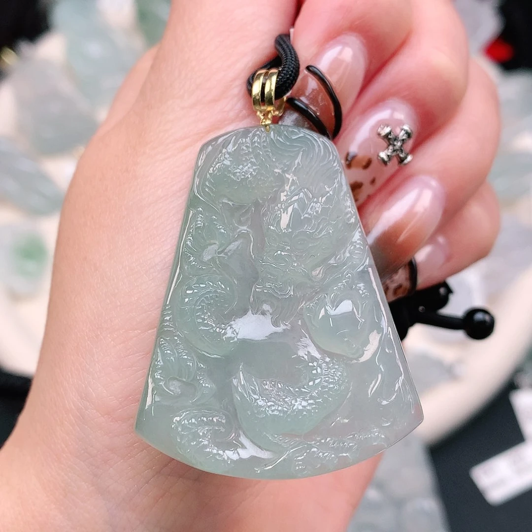 翡翠颈饰18K金镶嵌冰绿龙牌53、45、35.2、5.2