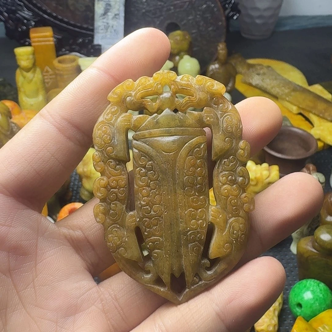 白玉菩提吊坠。。。