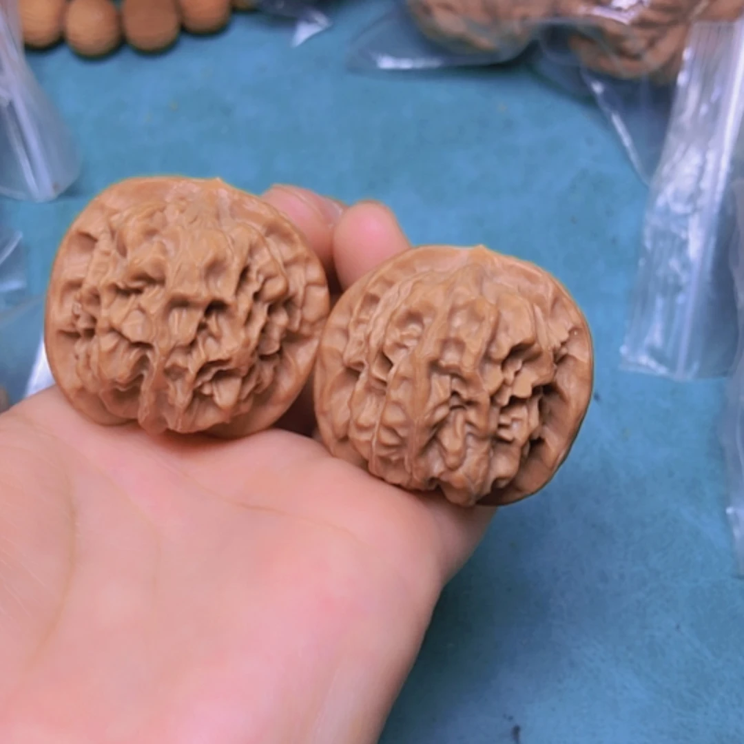 【闪购商品】把件核桃39刀子修尖