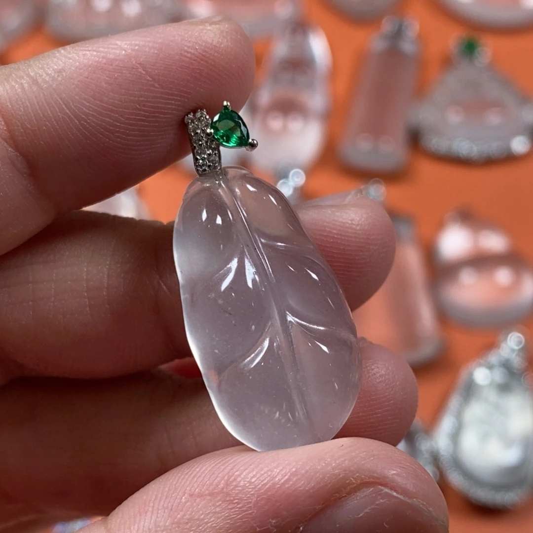 石英质玉银S925镶嵌颈饰叶子