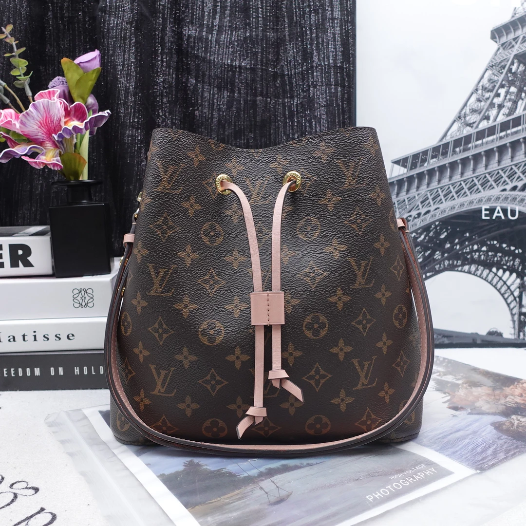 95新 LouisVuitton/路易威登 单肩包/T10232153