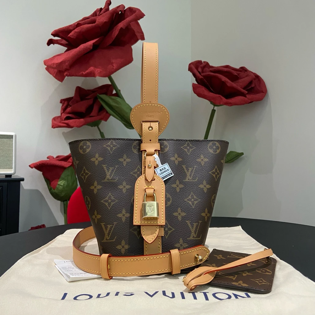 未使用 LouisVuitton/路易威登 老花all in bb单肩包