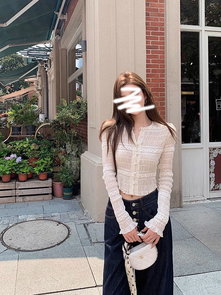 韩系千金风蕾丝珠片长袖开衫女春秋新款小众镂空薄款气质衬衫上衣