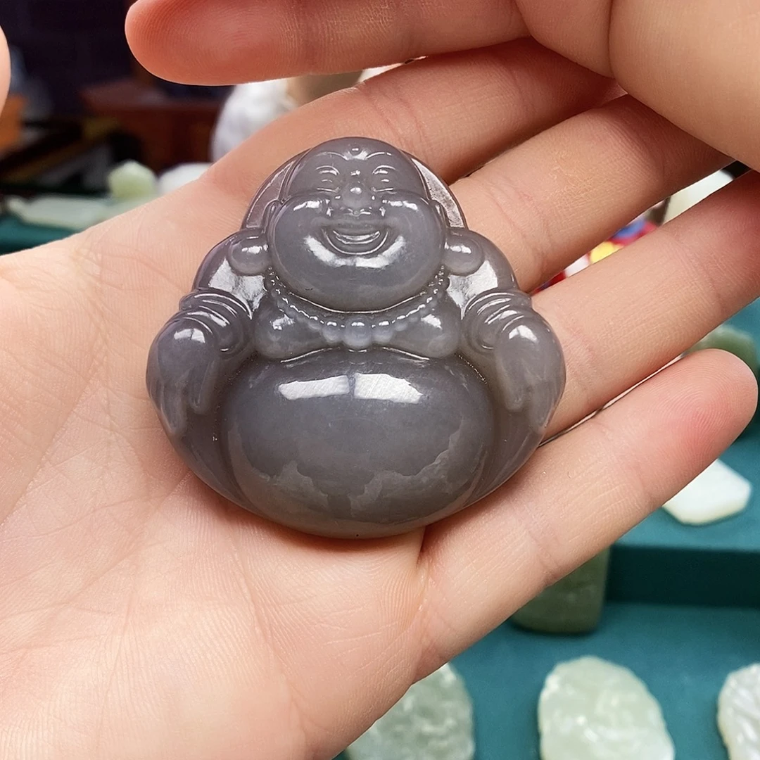 大***虎颈饰未镶嵌和田玉