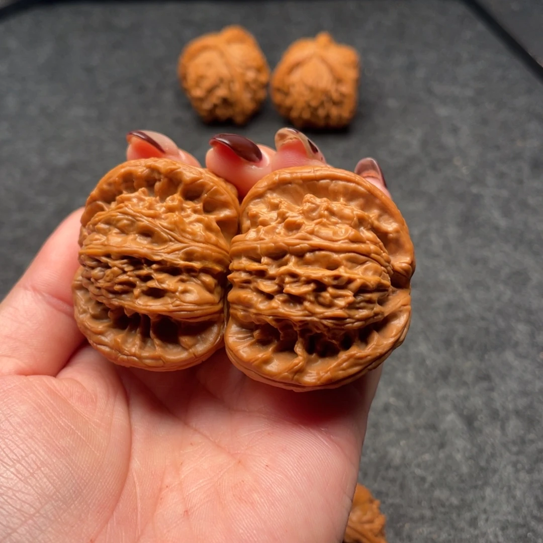 吕***口吊坠文玩核桃狮子头