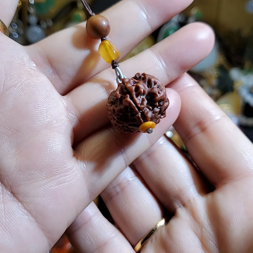 【闪购商品】琥珀颈饰未镶嵌屈**?手机挂