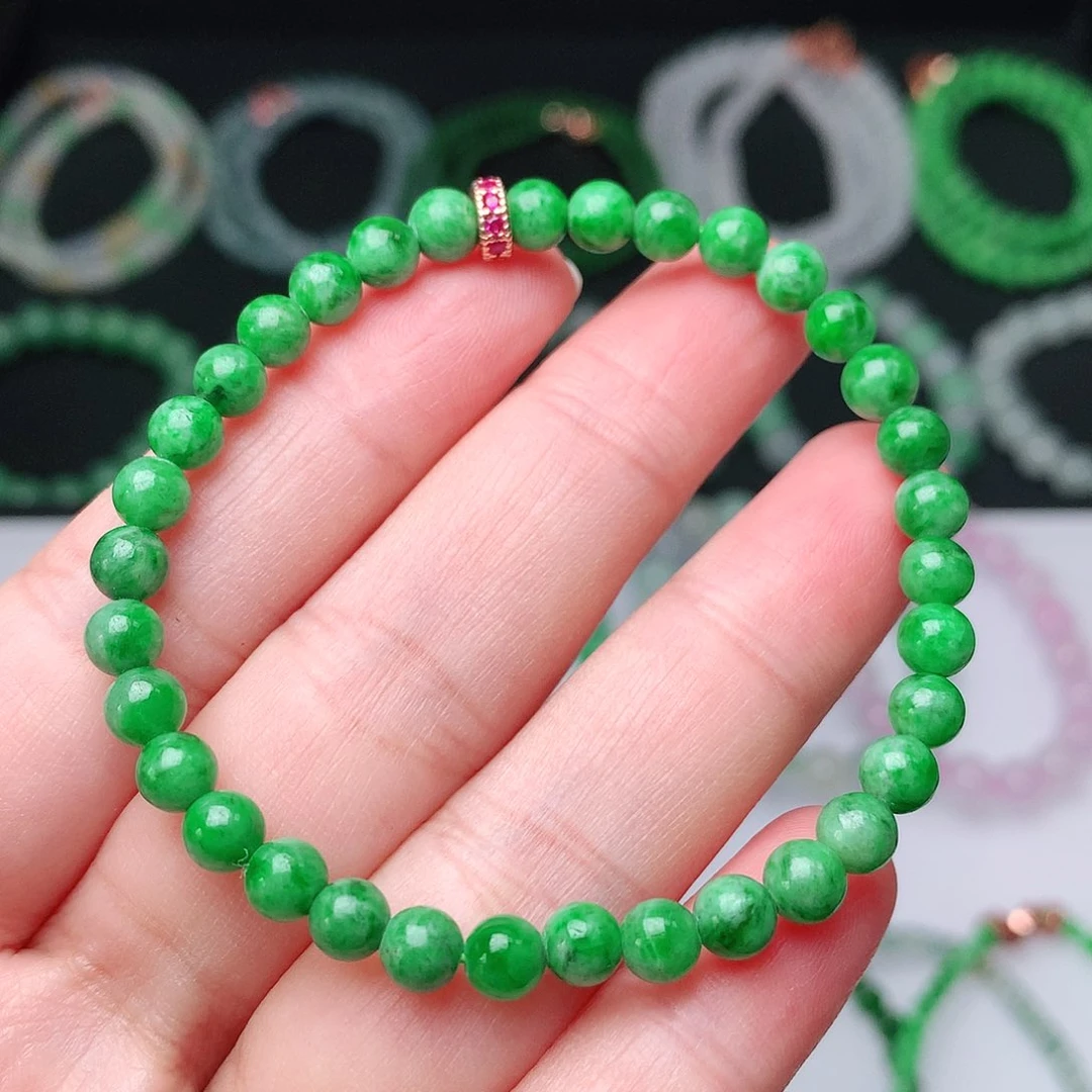 翡翠手链未镶嵌翡翠