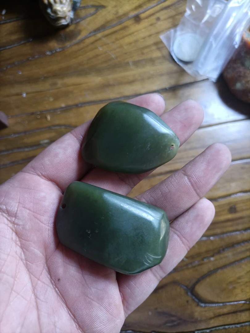 透闪石原石手把