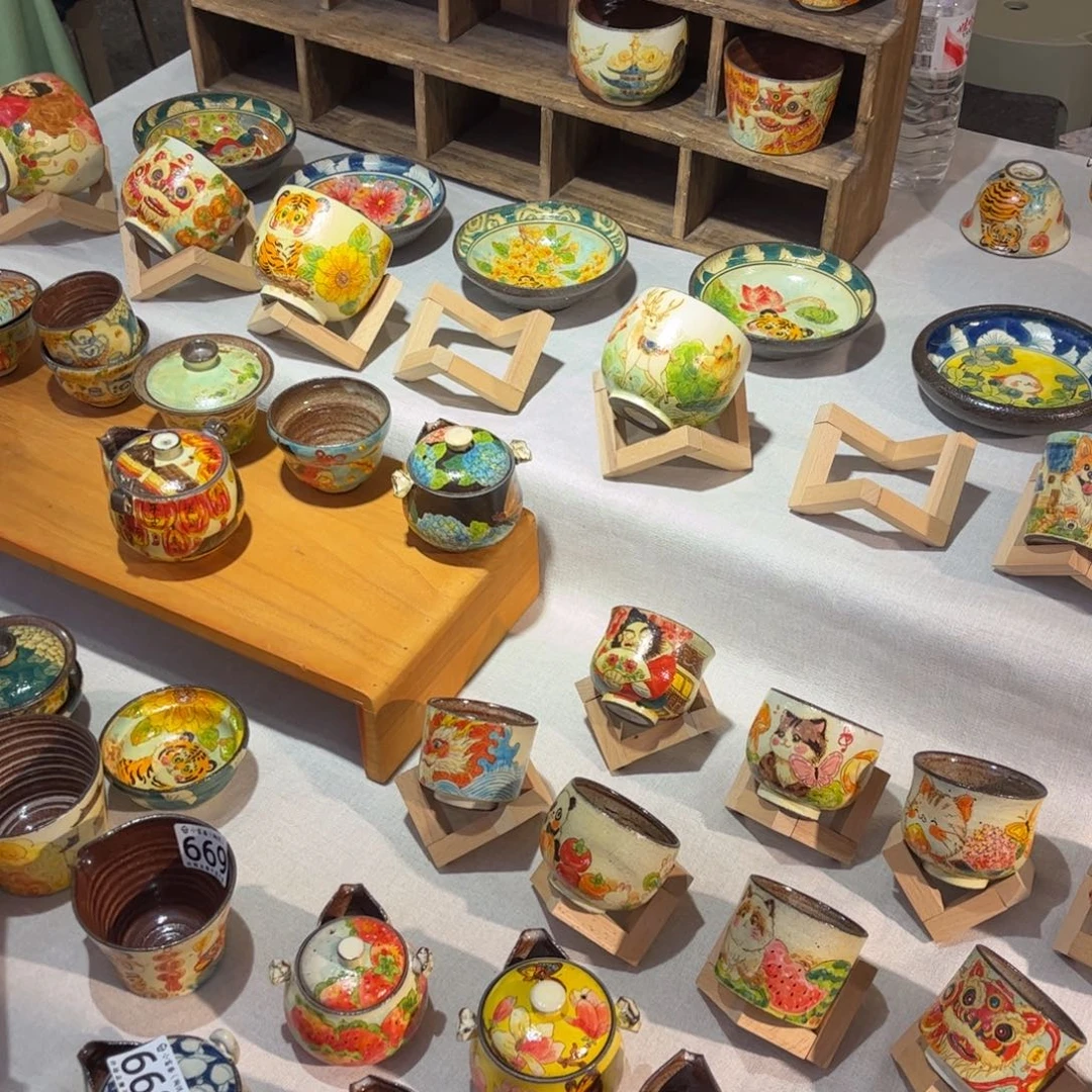 瓷片8813一起逛集市啦