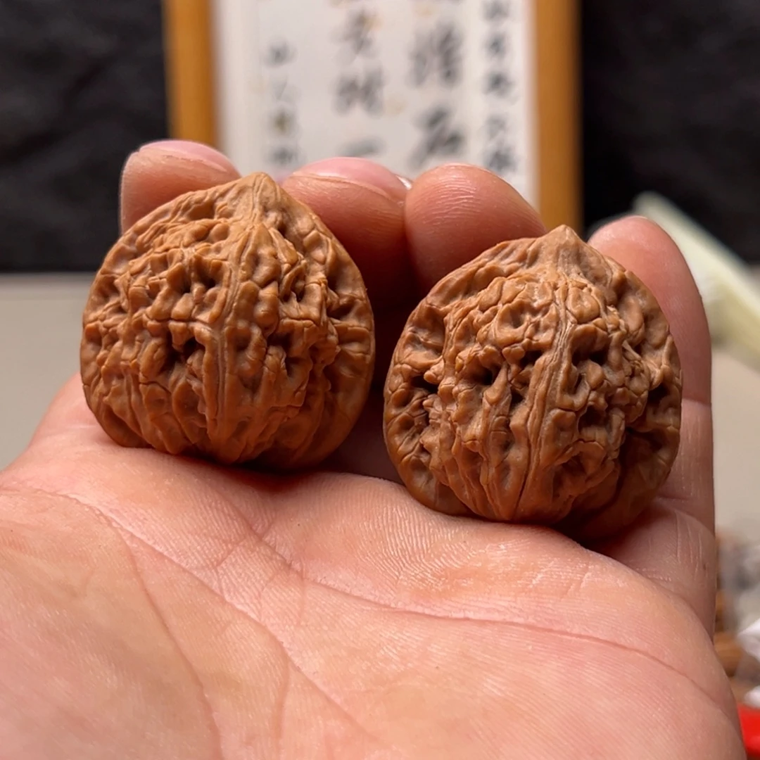 王***胆文玩核桃把件野生