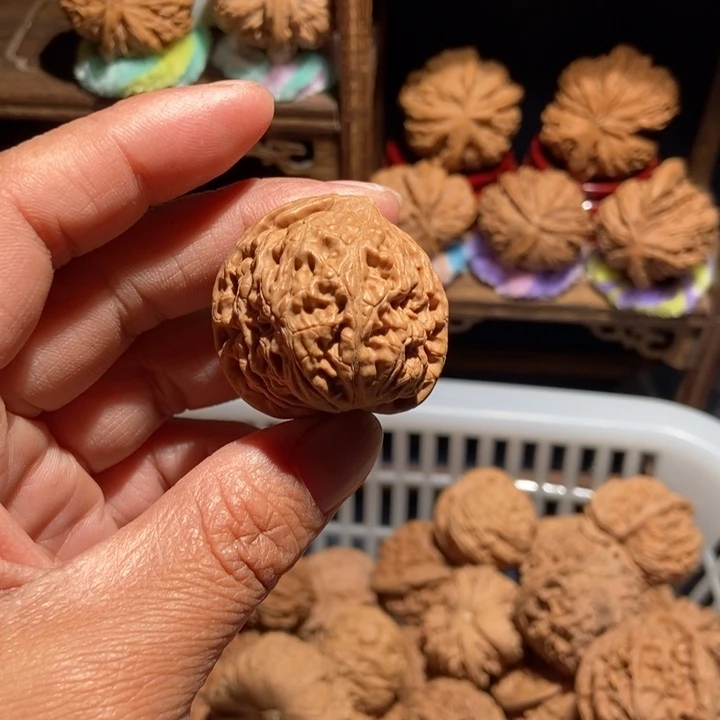 贪***子核桃水龙纹雕尺寸35全品