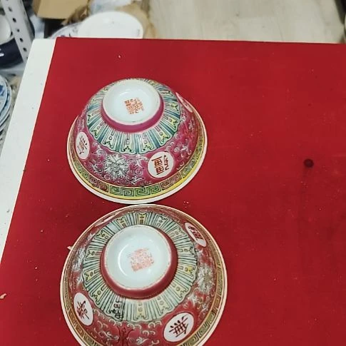 瓷片瓷片，摆件，都有微瑕疵，