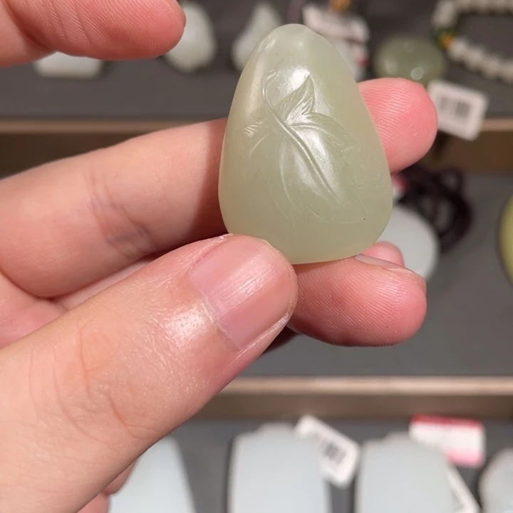 和田玉（糖玉）未镶嵌挂件