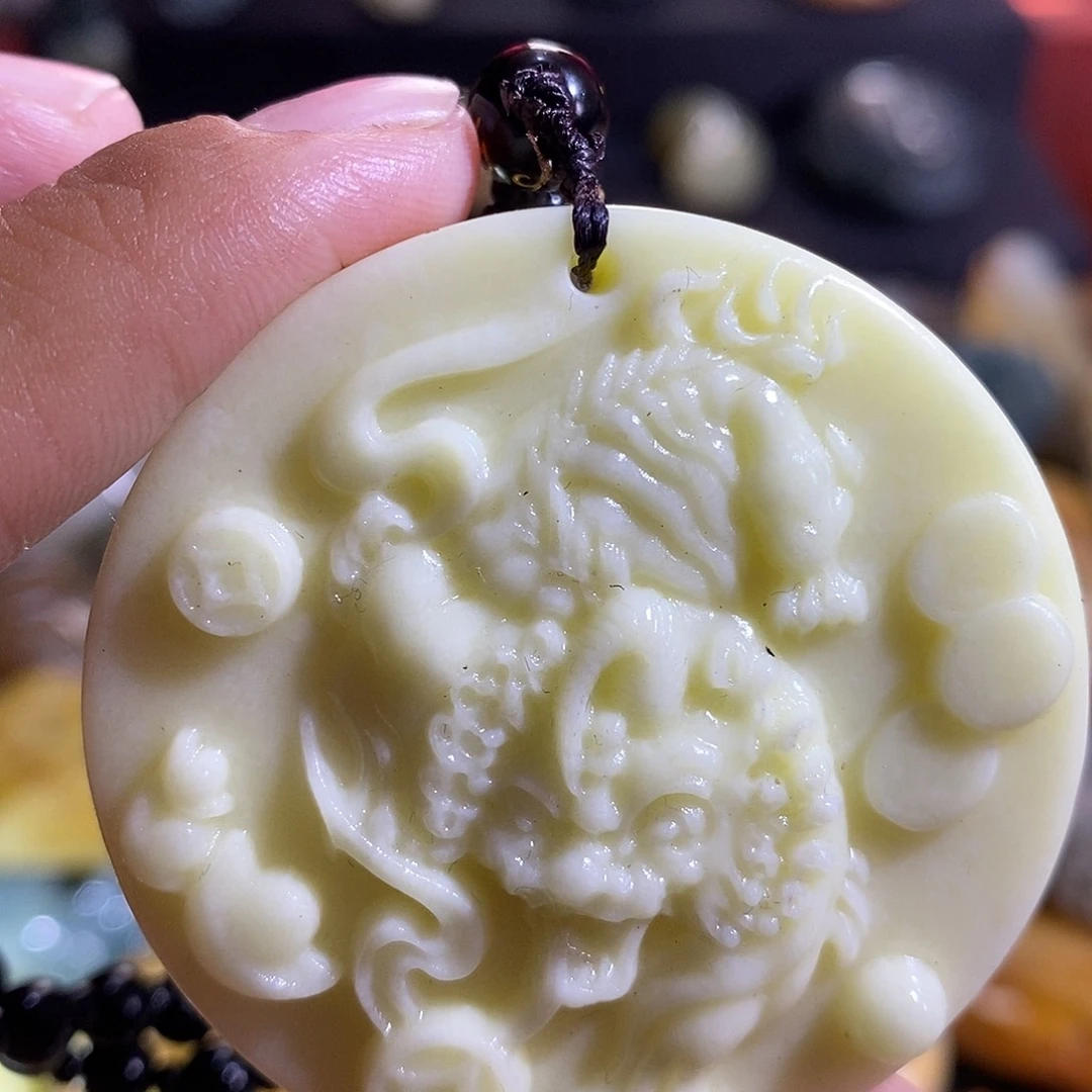 蛇纹石玉未镶嵌