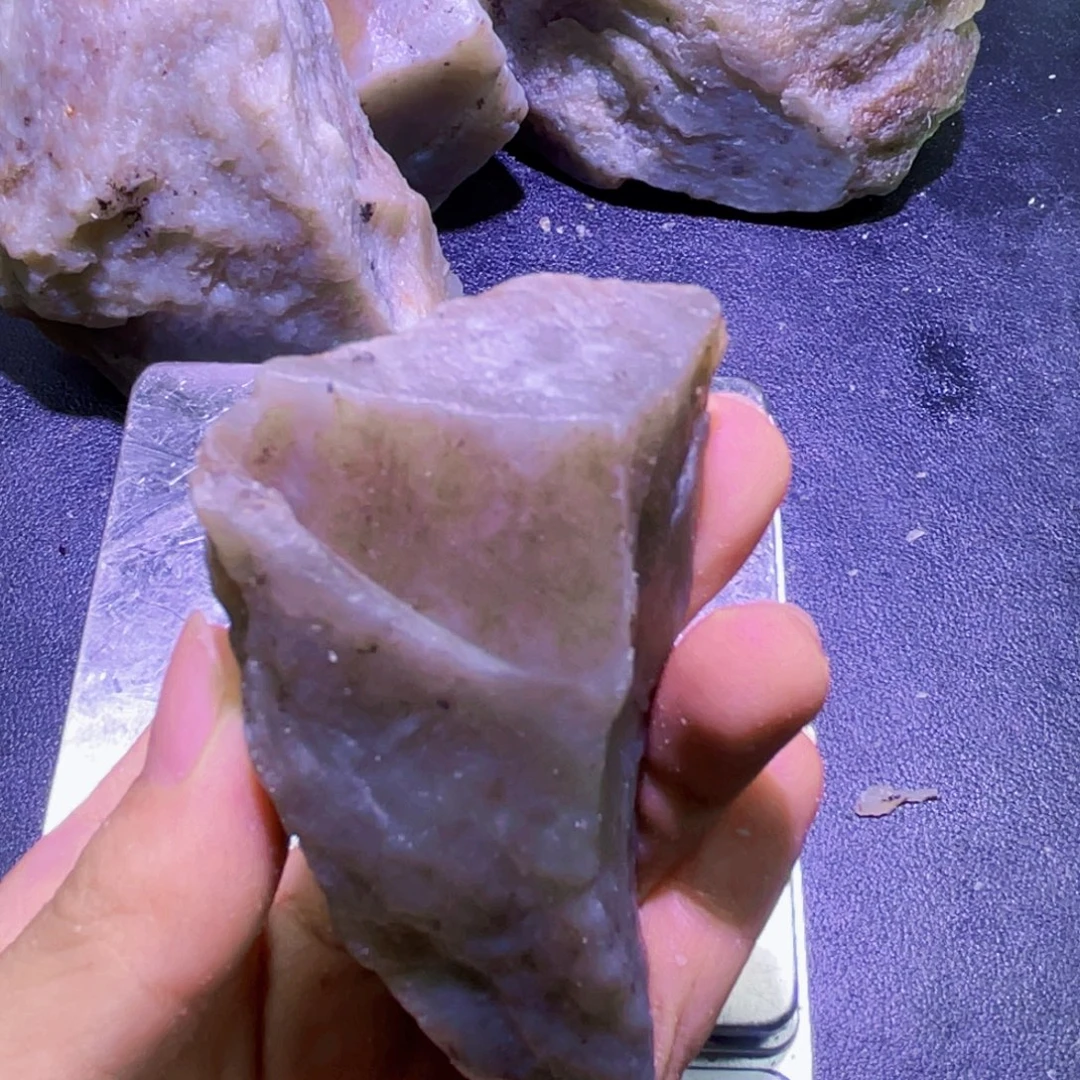 未镶嵌和田玉珠宝半成品