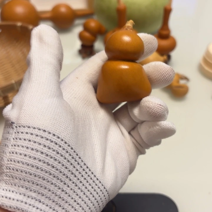 脆****天然手捻老皮葫芦