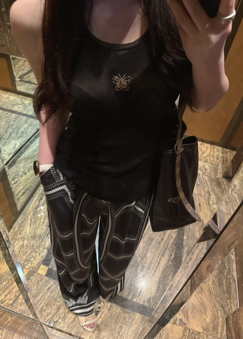 2025夏季新款小众设计刺绣蝴蝶高级性感蕾丝小背心