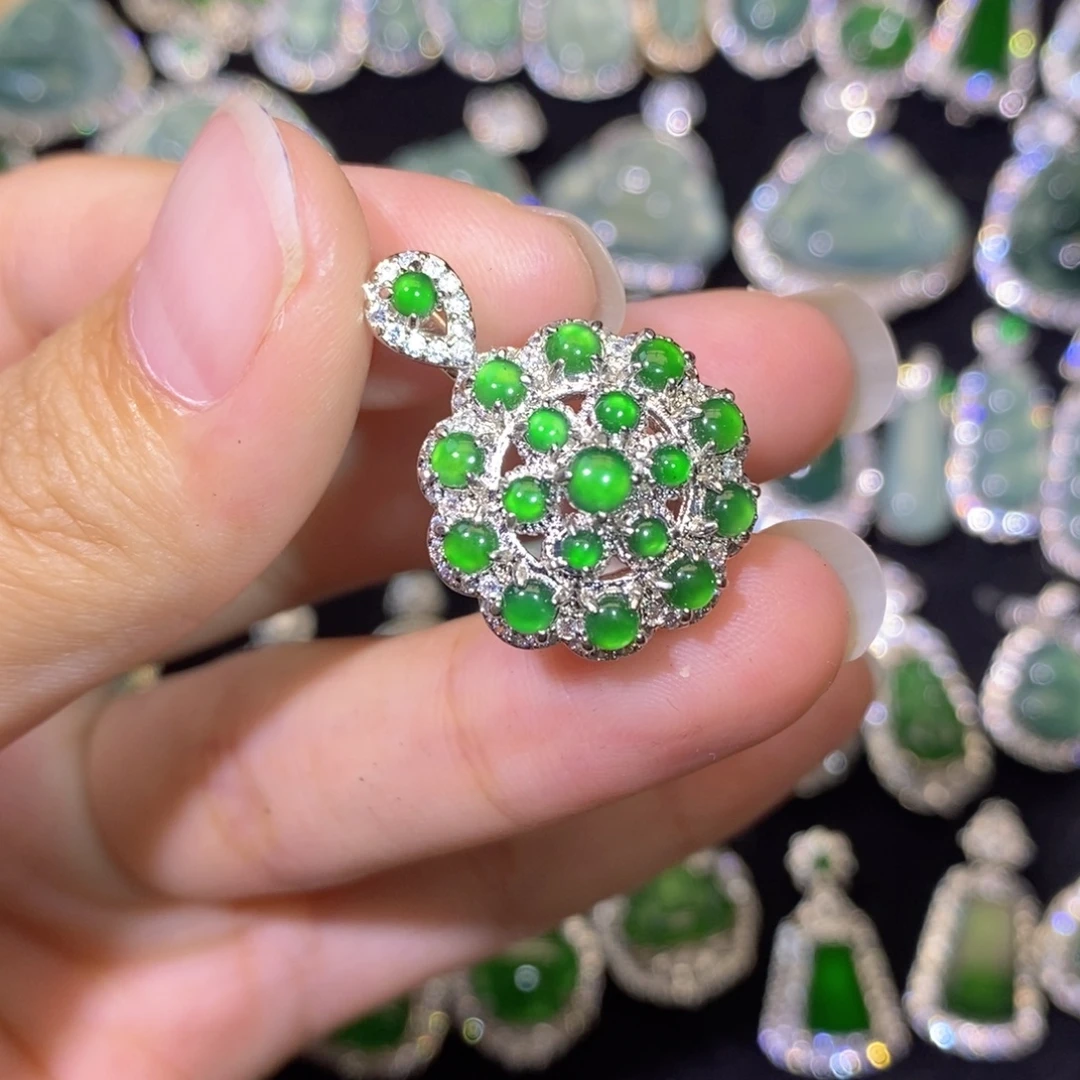 翡翠未镶嵌颈饰天然