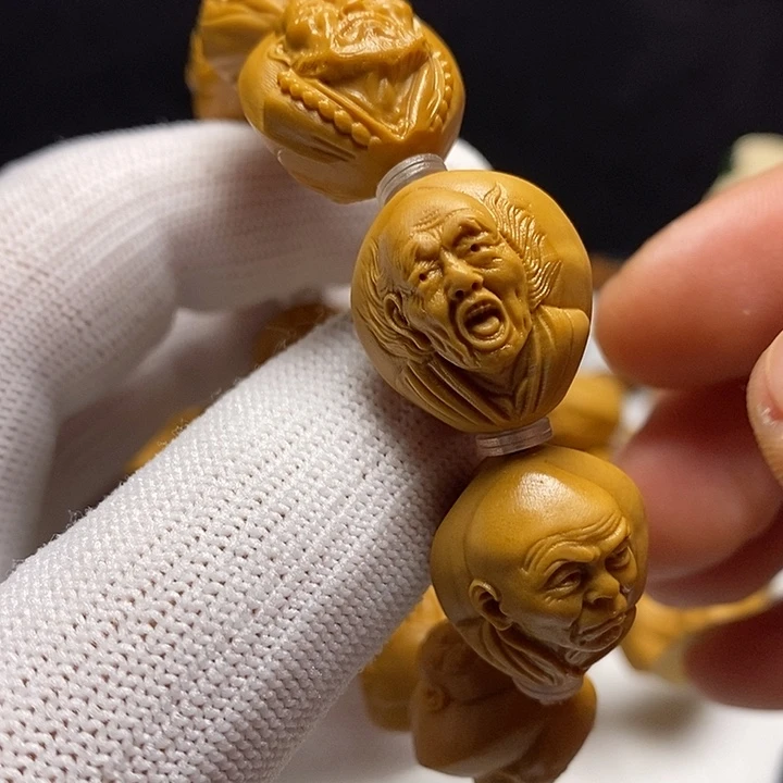 橄榄核吊坠橄榄核：三疯罗汉