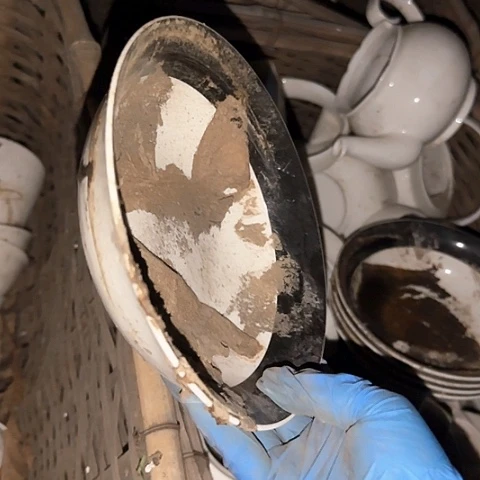 瓷片国营厂库存微瑕17.5厘米