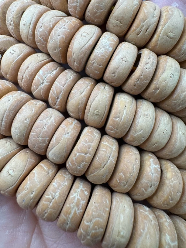 13mm左右凤眼菩提藏式药片手串手持54颗籽