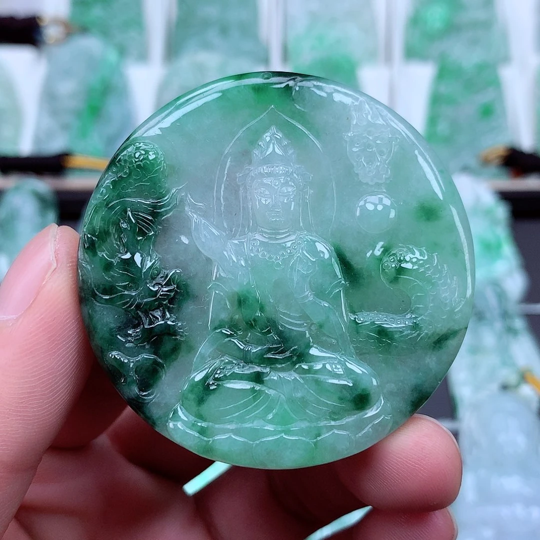翡翠颈饰未镶嵌翡翠吊坠