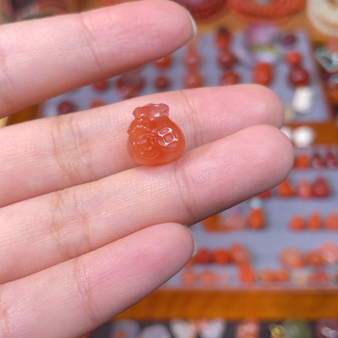 南红玛瑙未镶嵌小钱袋