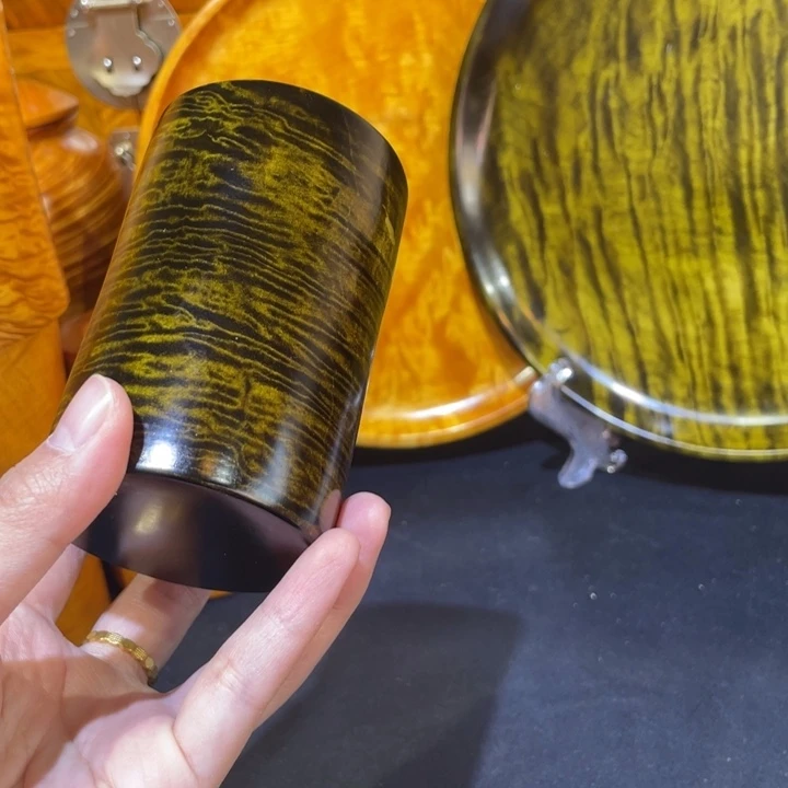 金丝楠笔筒455555566666666666